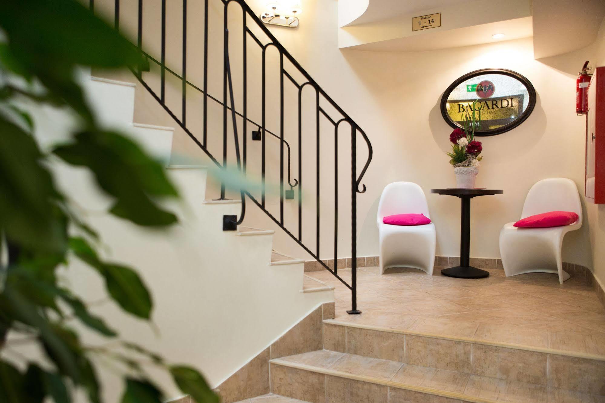 Hotel Na Rogatce Люблин Екстериор снимка
