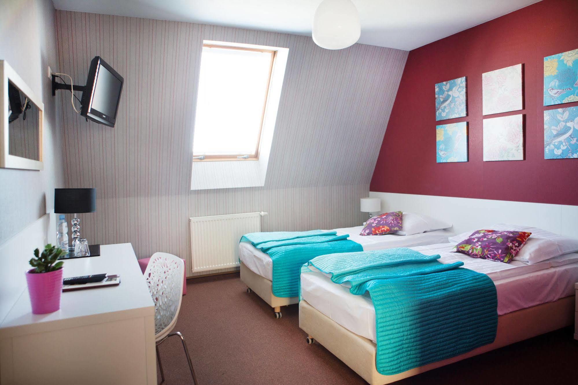 Hotel Na Rogatce Люблин Екстериор снимка
