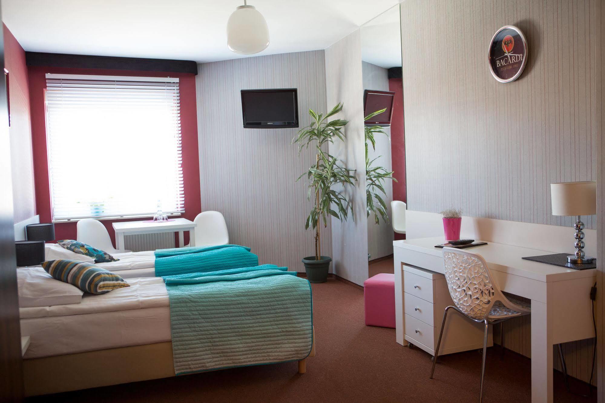 Hotel Na Rogatce Люблин Екстериор снимка